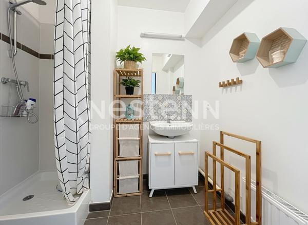 Duplex dernier étage, terrasse, cave, parking Le Village de Montigny Le Bretonneux