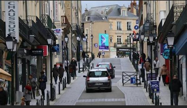 Local commercial , Laval Local commercial , Laval
