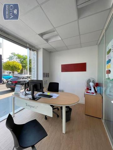 Local professionnel à louer 117.47m²