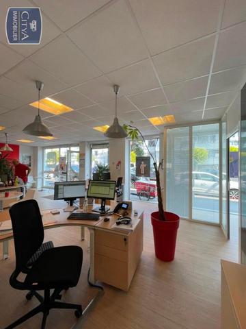 Local professionnel à louer 117.47m²