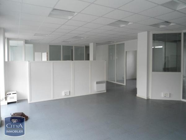Local professionnel à louer 117.47m²
