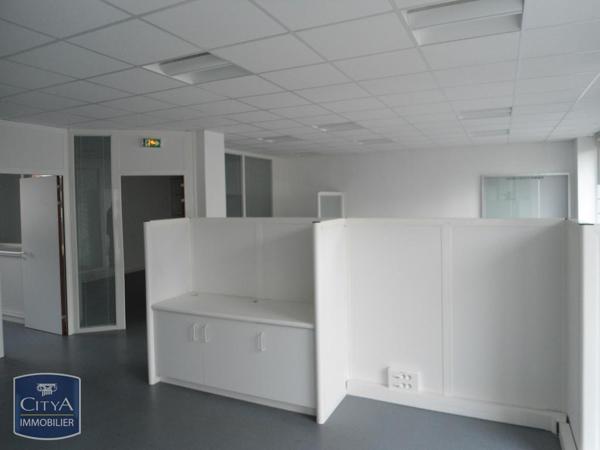 Local professionnel à louer 117.47m²