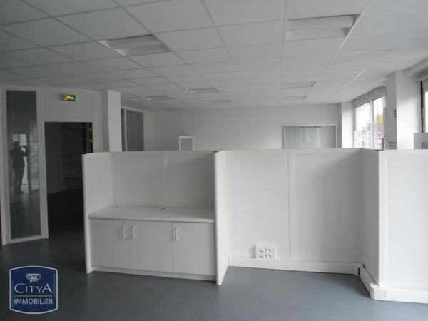 Local professionnel à louer 117.47m²