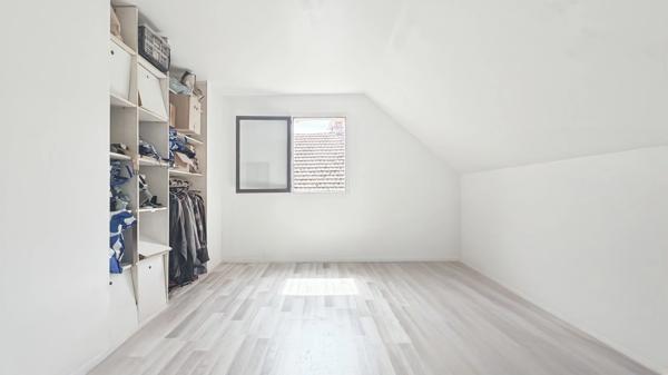 MAISON INDIVIDUELLE à rafraîchir