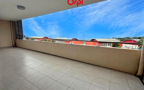 Appartement à vendre    3 pièces •  Saint-Denis