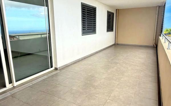 Appartement à vendre    3 pièces •  Saint-Denis