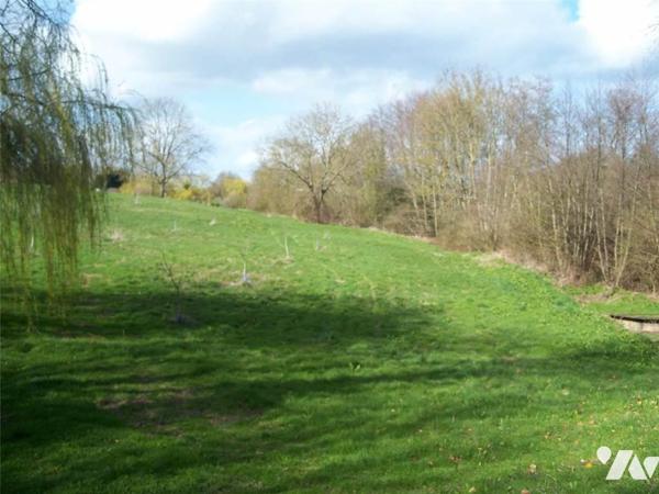 VENTE TERRAIN - NUILLE SUR VICOIN