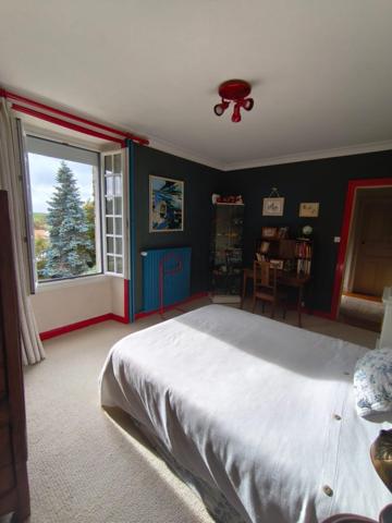 Maison à JALLAIS, 49510 - 7 pièces 206m²