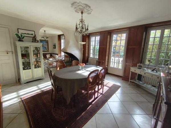 Maison à JALLAIS, 49510 - 7 pièces 206m²