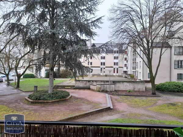 Appartement à louer 2 pièces 59.2m²