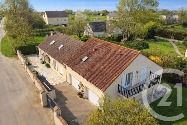 Maison à vendre  6 pièces - 204,15 m 2   ST OUEN MARCHEFROY  - 28