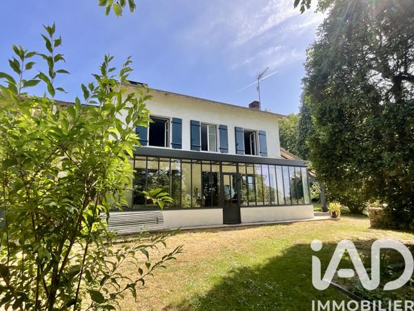 Maison à vendre 10 pièces 224 m² Rilhac-Rancon