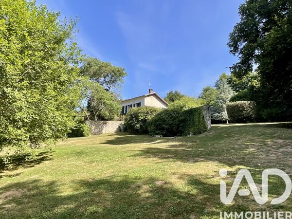 Maison à vendre 10 pièces 224 m² Rilhac-Rancon