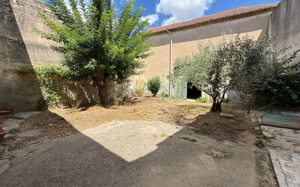 Maison à vendre    3 pièces •  Vauvert