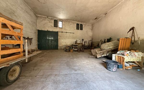 Maison à vendre    3 pièces •  Vauvert