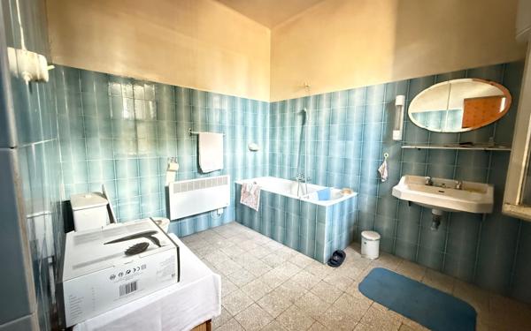 Maison à vendre    3 pièces •  Vauvert