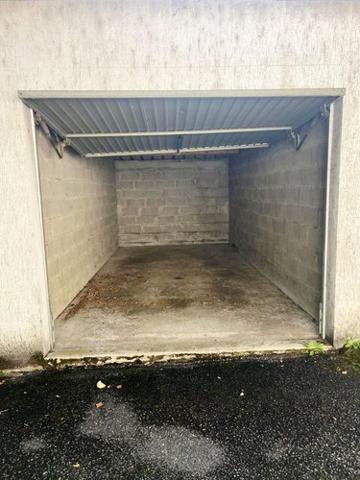 Garage - Parking à vendre à Mâcon en Saône-et-Loire (71000), ref : AL-MA
