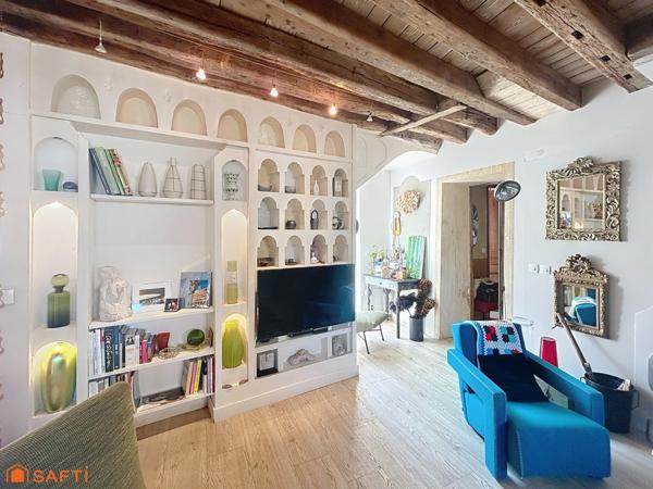 SUPERBE DEMEURE RENOVEE DANS UN CADRE BUCOLIQUE