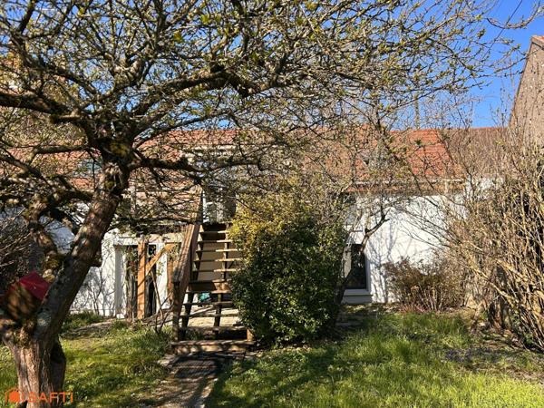 SUPERBE DEMEURE RENOVEE DANS UN CADRE BUCOLIQUE