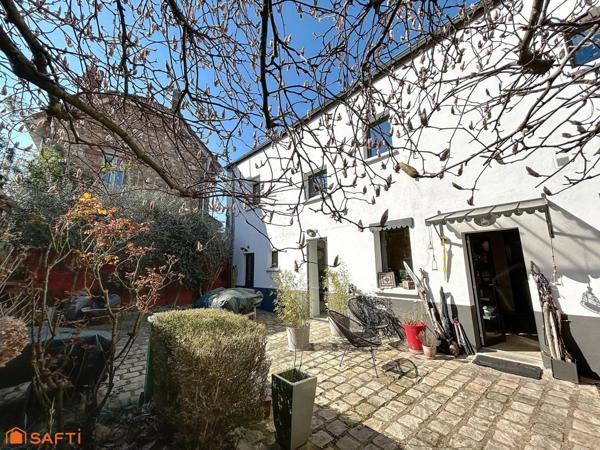 SUPERBE DEMEURE RENOVEE DANS UN CADRE BUCOLIQUE