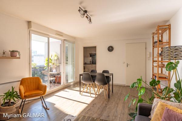 Bel appartement T2 avec grande terrasse emplacement recherché à Bordeaux Bastide