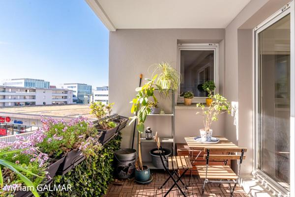 Bel appartement T2 avec grande terrasse emplacement recherché à Bordeaux Bastide