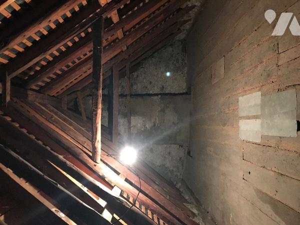 Maison de ville avec cour intérieure au centre de CAMPAN, avec appartement indépendant détachable.