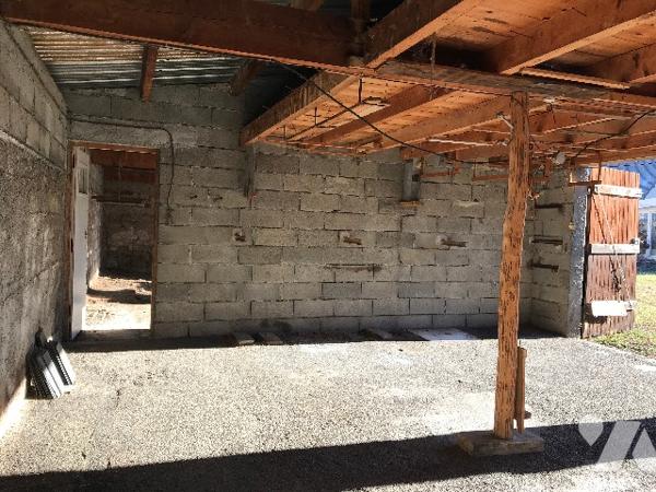 Maison de ville avec cour intérieure au centre de CAMPAN, avec appartement indépendant détachable.