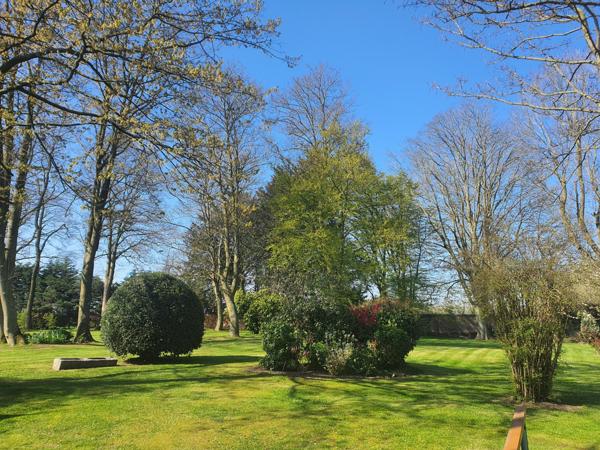 Maison à Santes, 59211 - 8 pièces 300m²