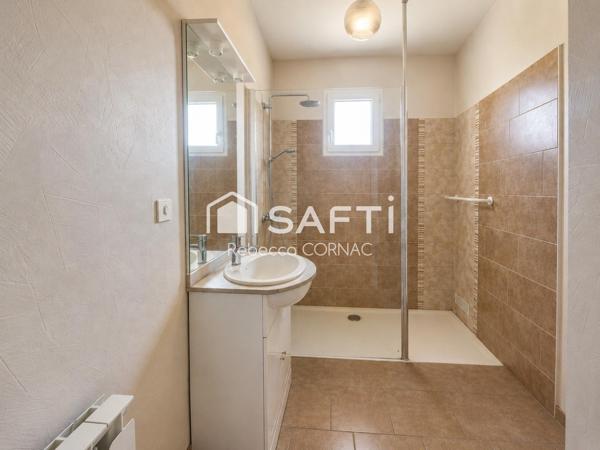 Maison sur 3 000 m² de terrain constructible