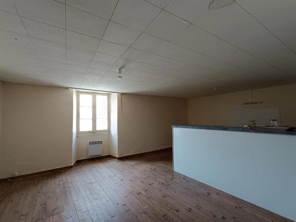 Maison de ville 3/4 chambres à renover