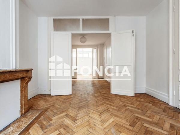 À vendre Studio 51 m² - Lille 59260