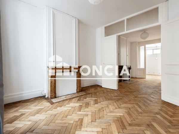 À vendre Studio 51 m² - Lille 59260