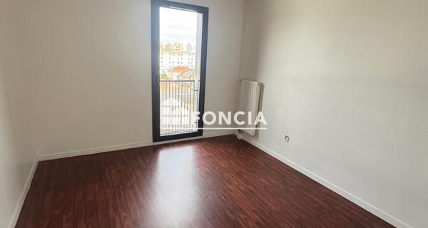 Location Appartement 3 pièces 67.42 m² - Colombes 92700