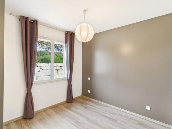 Maison moderne et élégante avec vue panoramique