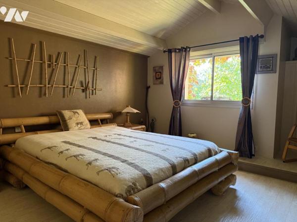 Maison traditionnelle contemporaine