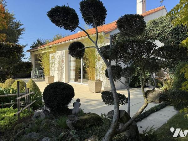 Maison traditionnelle contemporaine