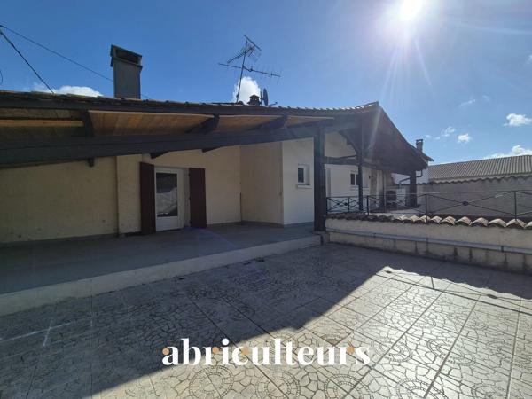 Maison 150 m² 5 pièces cour garage Cognac