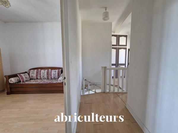 Maison 150 m² 5 pièces cour garage Cognac