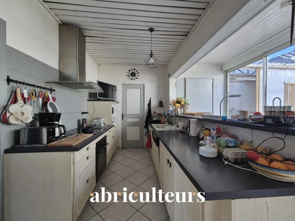 Maison 150 m² 5 pièces cour garage Cognac