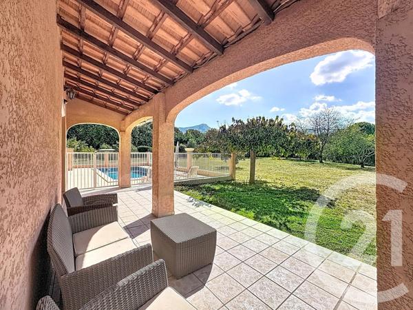 Maison à vendre  6 pièces - 140 m 2   TRETS  - 13
