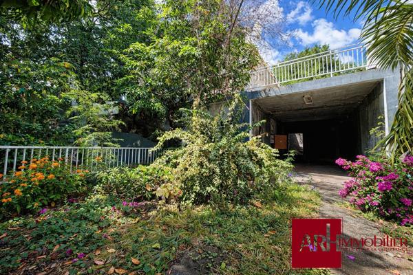 A VENDRE - Maison T3 à rénover – Hyper centre de Saint-Pierre