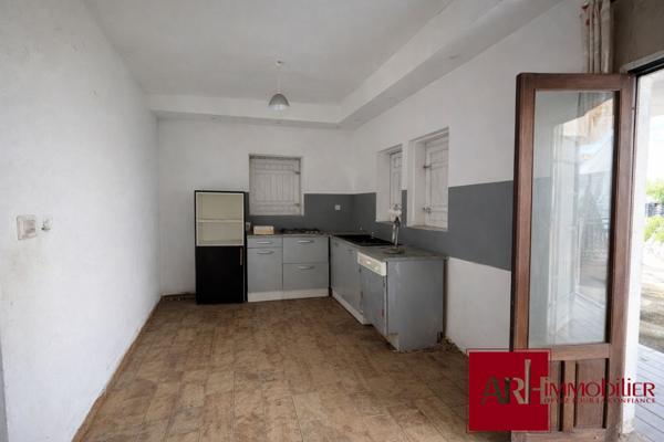 A VENDRE - Maison T3 à rénover – Hyper centre de Saint-Pierre