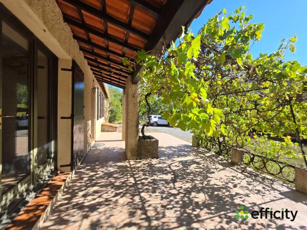 Maison
         5 pièces
        - 105 m² Exclusivité 250 000 € *