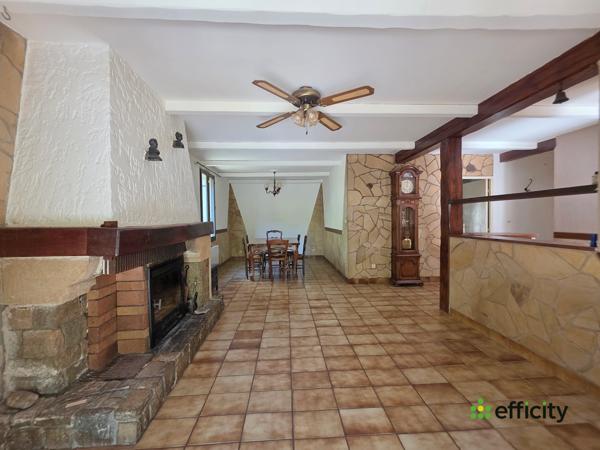Maison
         5 pièces
        - 105 m² Exclusivité 250 000 € *