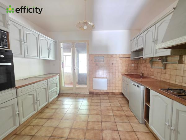 Maison
         5 pièces
        - 105 m² Exclusivité 250 000 € *