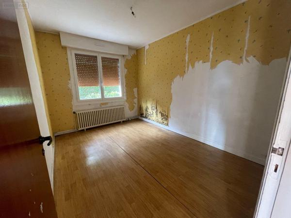 Maison à vendre à Saint-Pol-sur-Ternoise dans le Pas-de-Calais (62130), ref : 2460   
centre