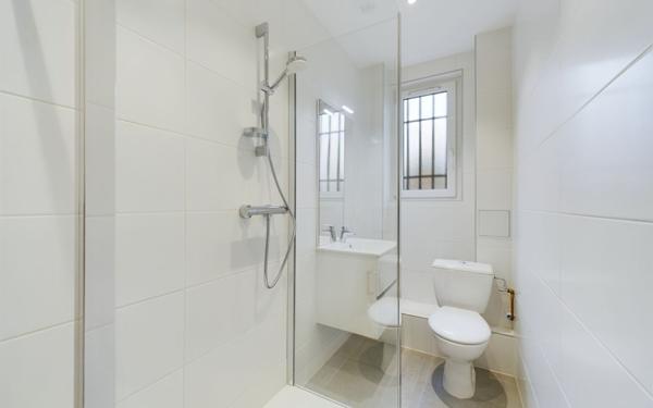 Immeuble à vendre    10 pièces • 235 m2 Strasbourg