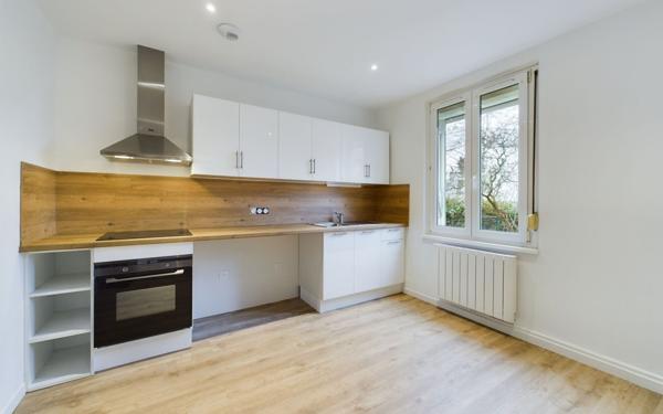 Immeuble à vendre    10 pièces • 235 m2 Strasbourg