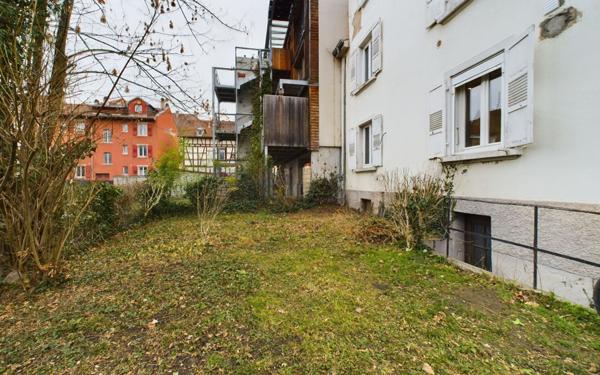 Immeuble à vendre    10 pièces • 235 m2 Strasbourg